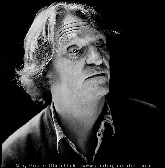 Gunter Glücklich Photography - Burgess, Melvin - Alphabetical