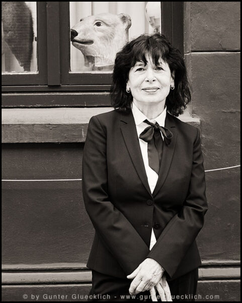 Gunter Glücklich Photography - Helfer, Monika - Alphabetical