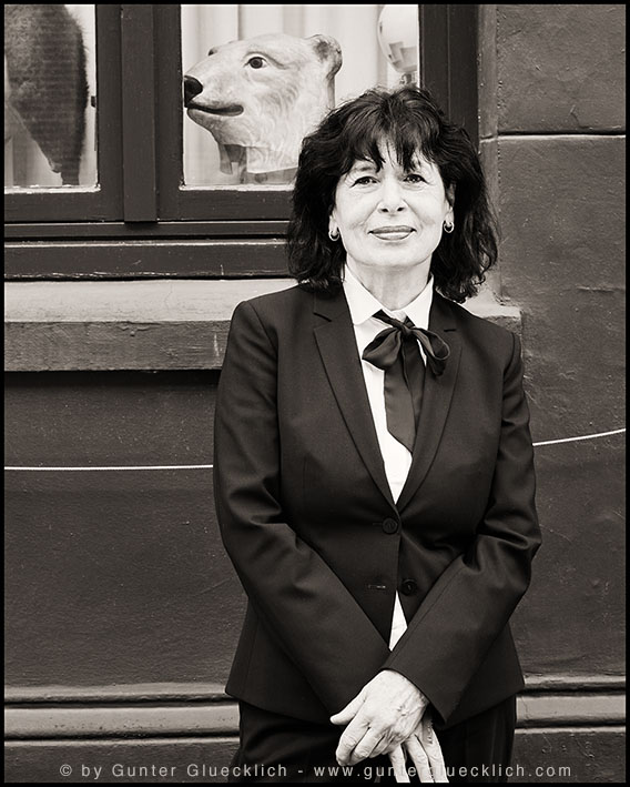 Gunter Glücklich Photography - Helfer, Monika - Alphabetical