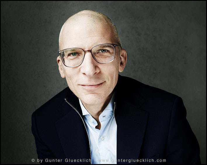 Gunter Glücklich Photography - Avanessian, Armen - Alphabetical