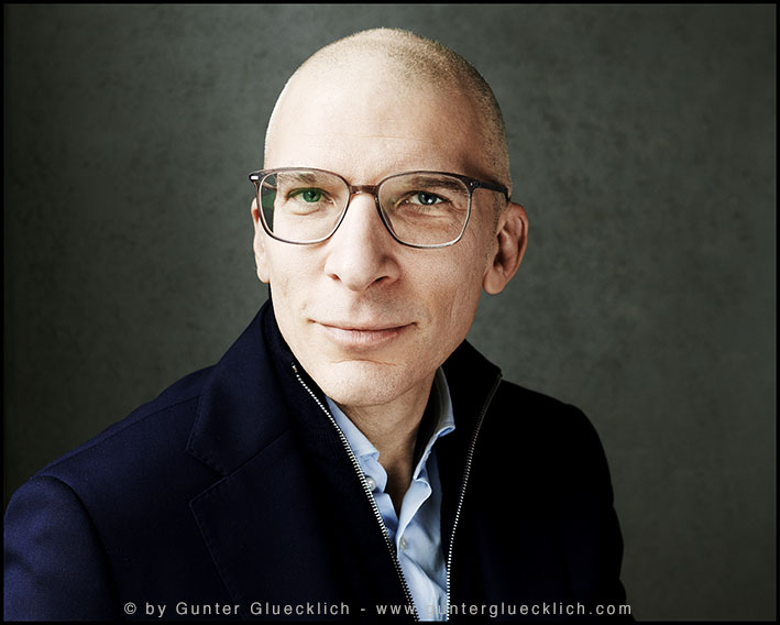 Gunter Glücklich Photography - Avanessian, Armen - Alphabetical